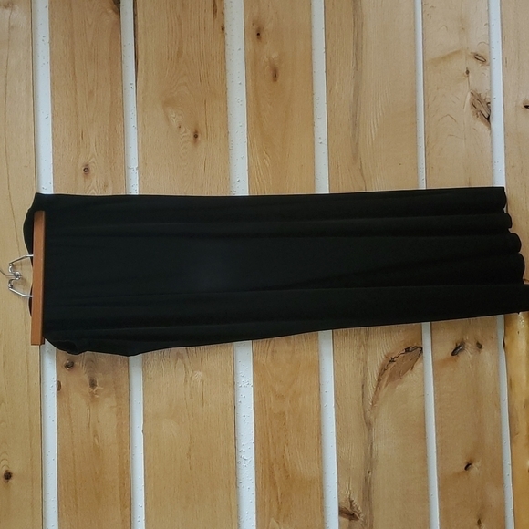 Chico's Travelers Short Black Elastic No Iron Dress Sz. 3P (16) Pants - Picture 2 of 7